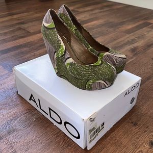 ALDO Forwood Geometric Platform Wedges Heels Tribal Green Batik -  Size 36